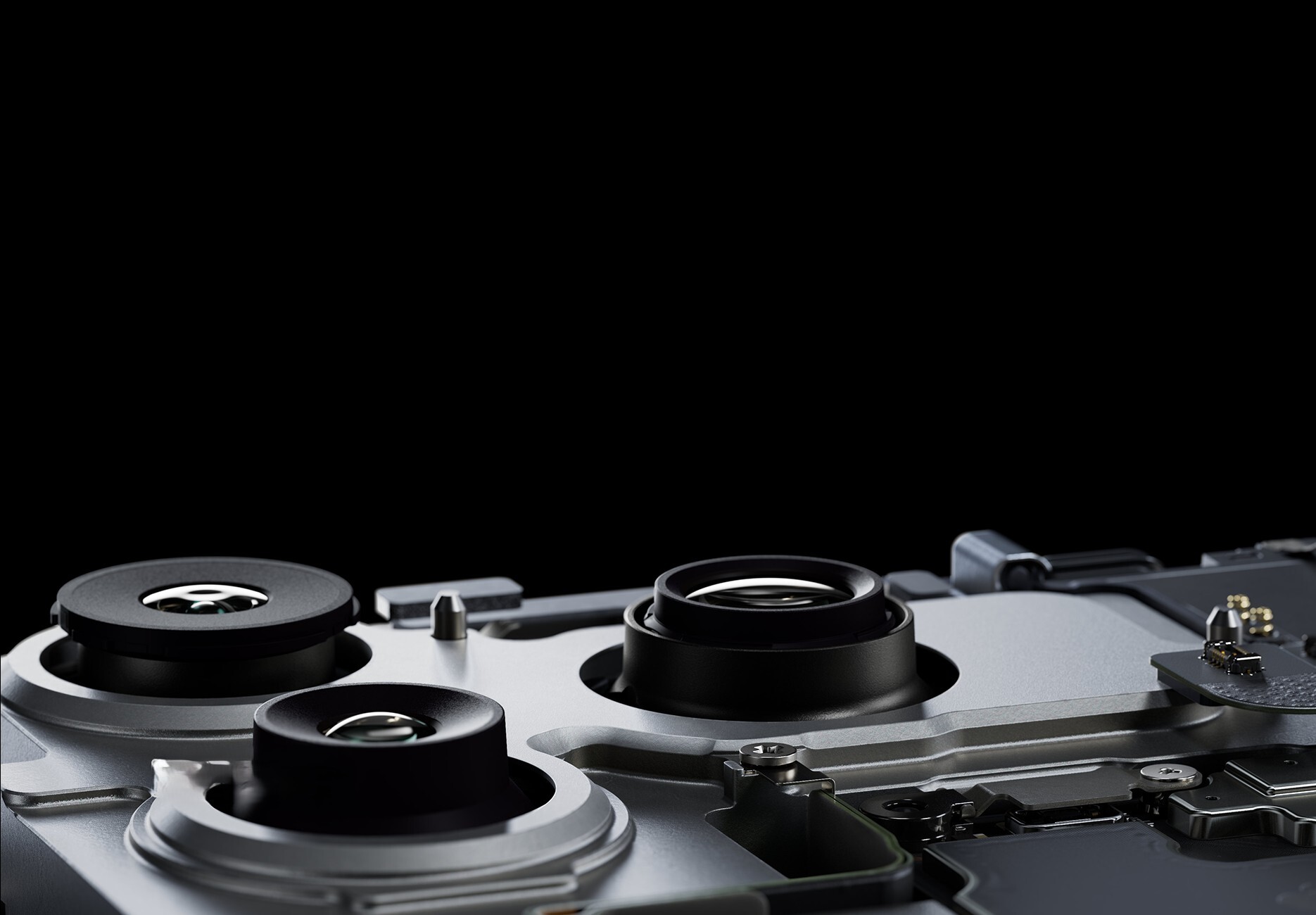 Телефон Apple iPhone 17 Pro 256 ГБ, eSim (электронная SIM-карта), цвет: космический оранжевый (Cosmic Orange)