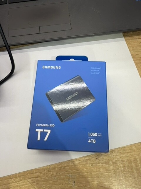 4000 ГБ Внешний SSD Samsung T7 [MU-PC4T0T/WW]