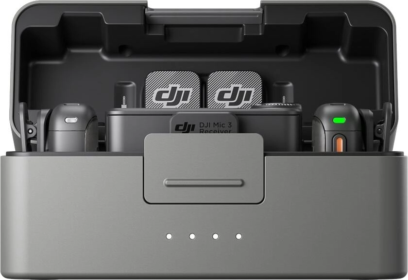 Комплект беспроводных микрофонов DJI Mic 3 (2 TX + 1 RX + Зарядный футляр)