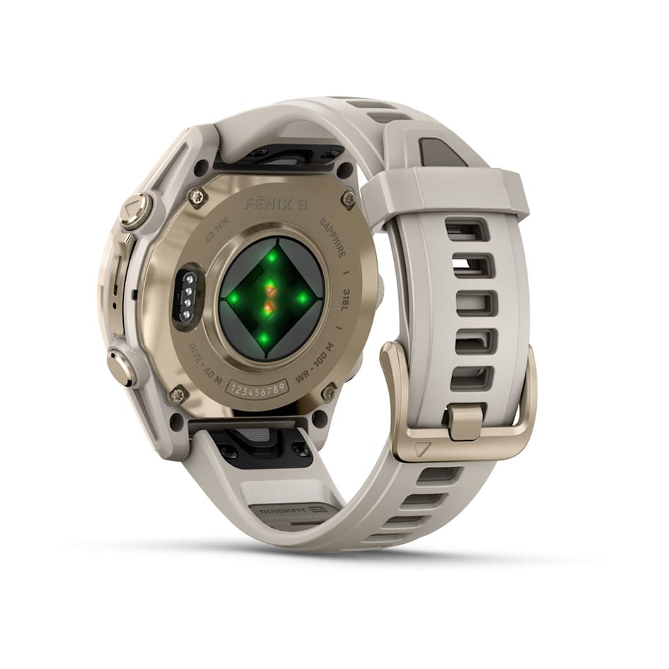 Умные часы Garmin FENIX 8 (010-02903-11) 43 мм Amoled Sapphire Soft Gold with Fog Gray/Dark Sandstone Silicone Band