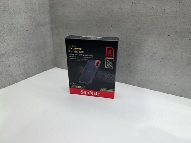 8Тб Внешний SSD SanDisk Extreme Portable SSD V2 [SDSSDE61-8T00-G25]