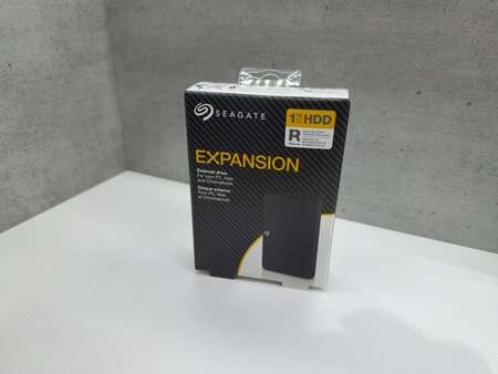 1 ТБ Внешний HDD Seagate Expansion [STKM1000400]