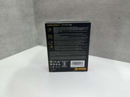2000 ГБ Внешний SSD SanDisk Extreme Portable [SDSSDE61-2T00-G25]